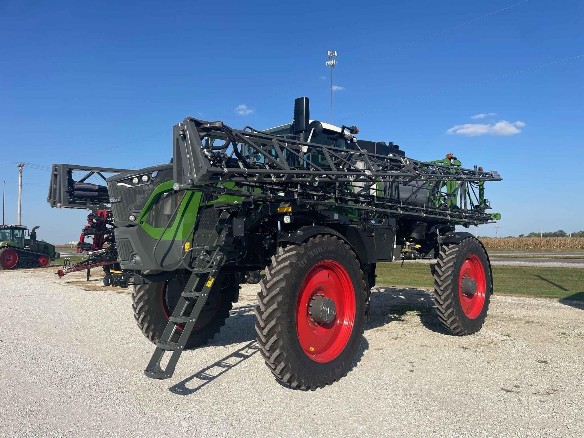 2025 Fendt RoGator 934 Equipment Image0