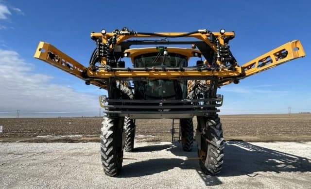 Image of Hagie STS16 equipment image 2