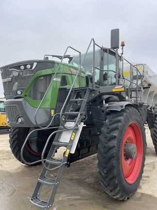 2025 Fendt RoGator 937H Equipment Image0