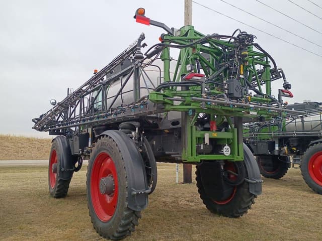 Image of Fendt RoGator 937H equipment image 3