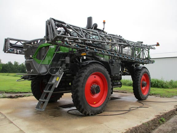 2025 Fendt RoGator 934 Equipment Image0