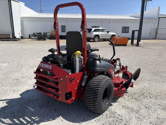 Image of Ferris ISX3300 equipment image 2