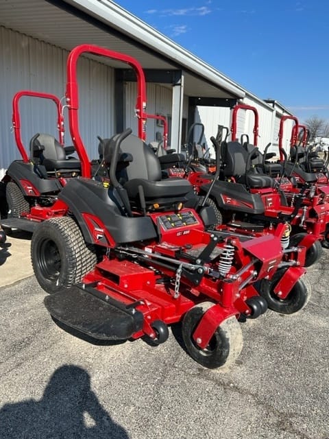 2025 Ferris ISX800 Equipment Image0