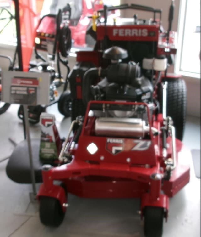 Image of Ferris SRSZ1 equipment image 1