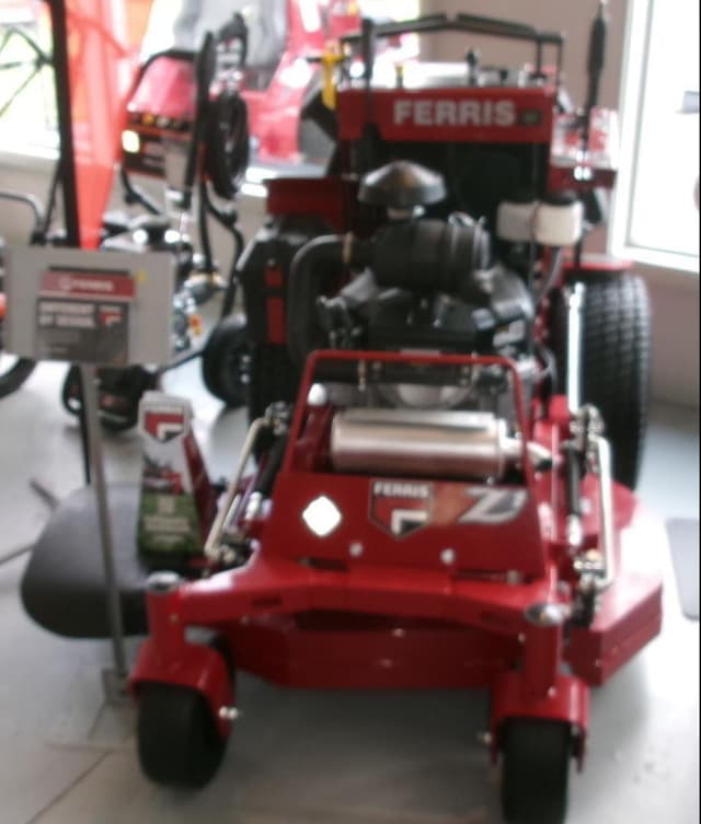 Image of Ferris SRSZ1 equipment image 1