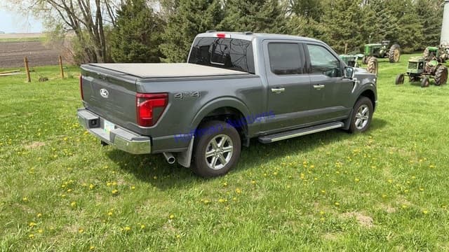 Image of Ford F-150 equipment image 2
