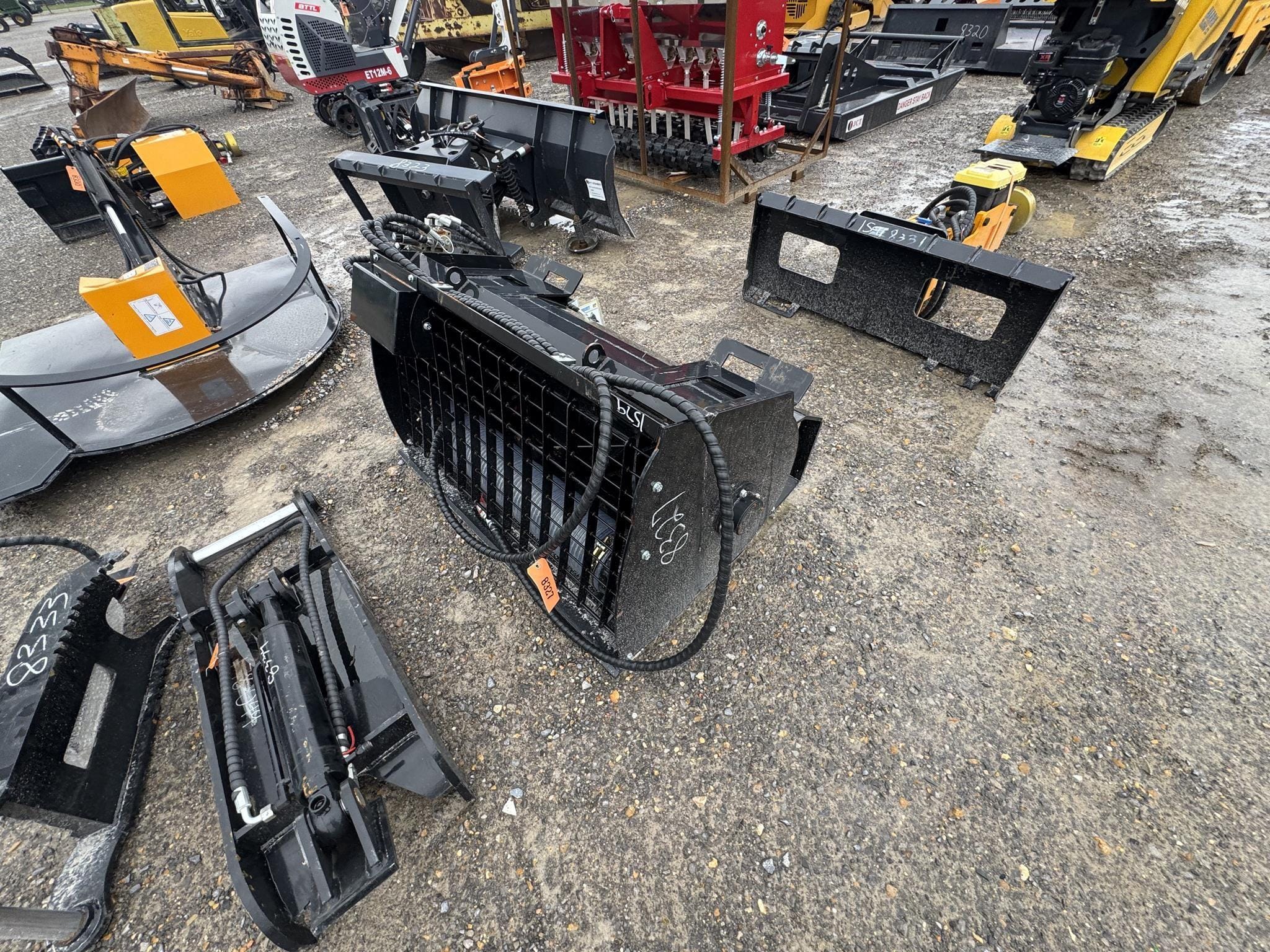 2025 Future MB27 Equipment Image0