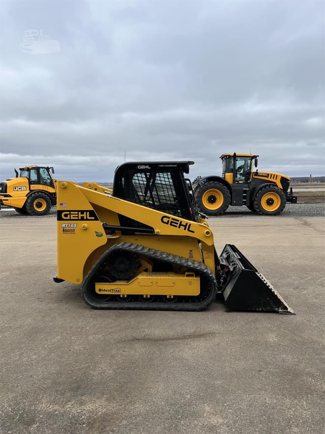 Image of Gehl RT165 equipment image 3
