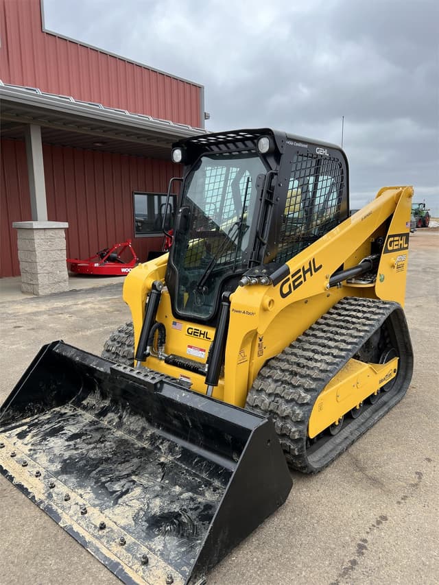 Image of Gehl RT165 equipment image 2