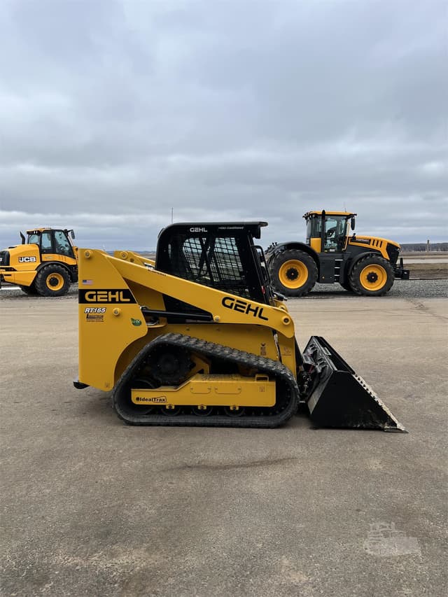 Image of Gehl RT165 equipment image 3