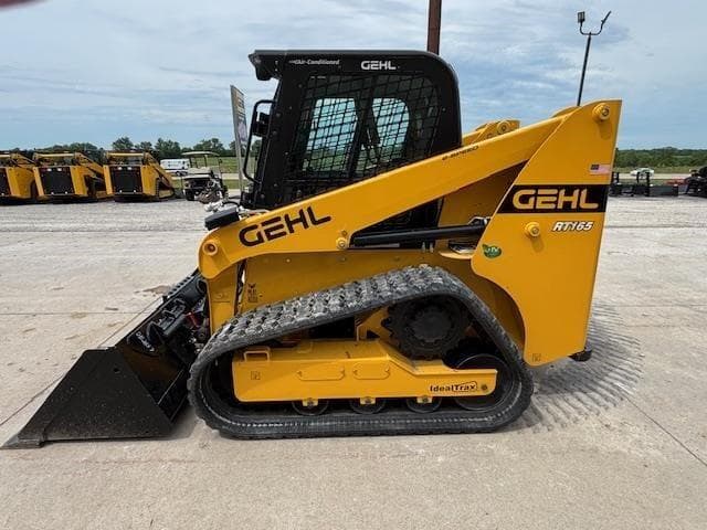 Image of Gehl RT165 equipment image 3