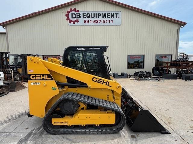 2025 Gehl RT165 Equipment Image0