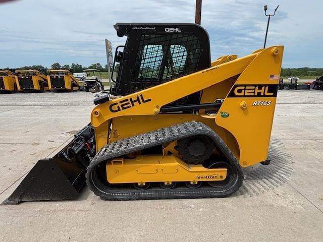 Image of Gehl RT165 equipment image 3
