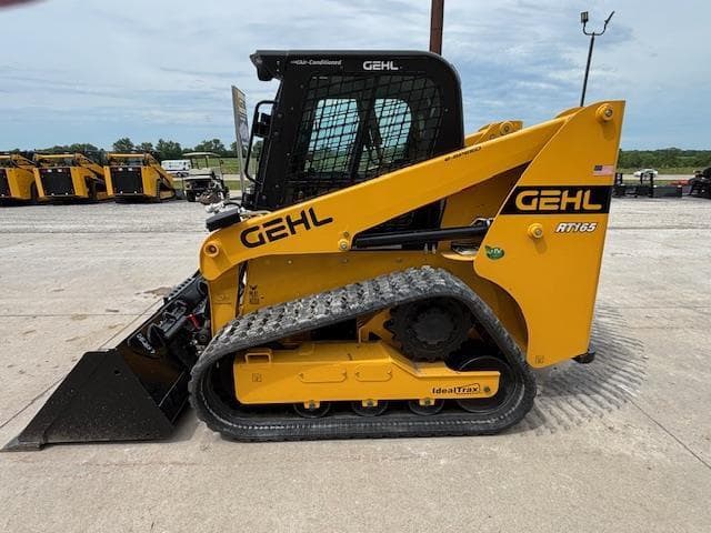 Image of Gehl RT165 equipment image 3