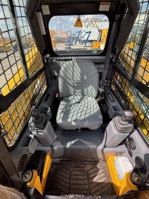 Image of Gehl RT195 equipment image 2