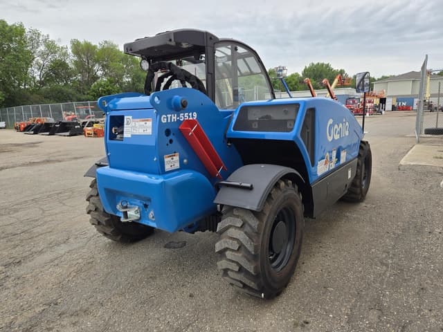 Image of Genie GTH5519 equipment image 3