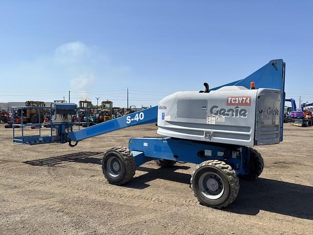 Image of Genie S-40 equipment image 3