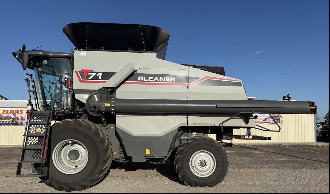 Image of Gleaner T71 Primary image