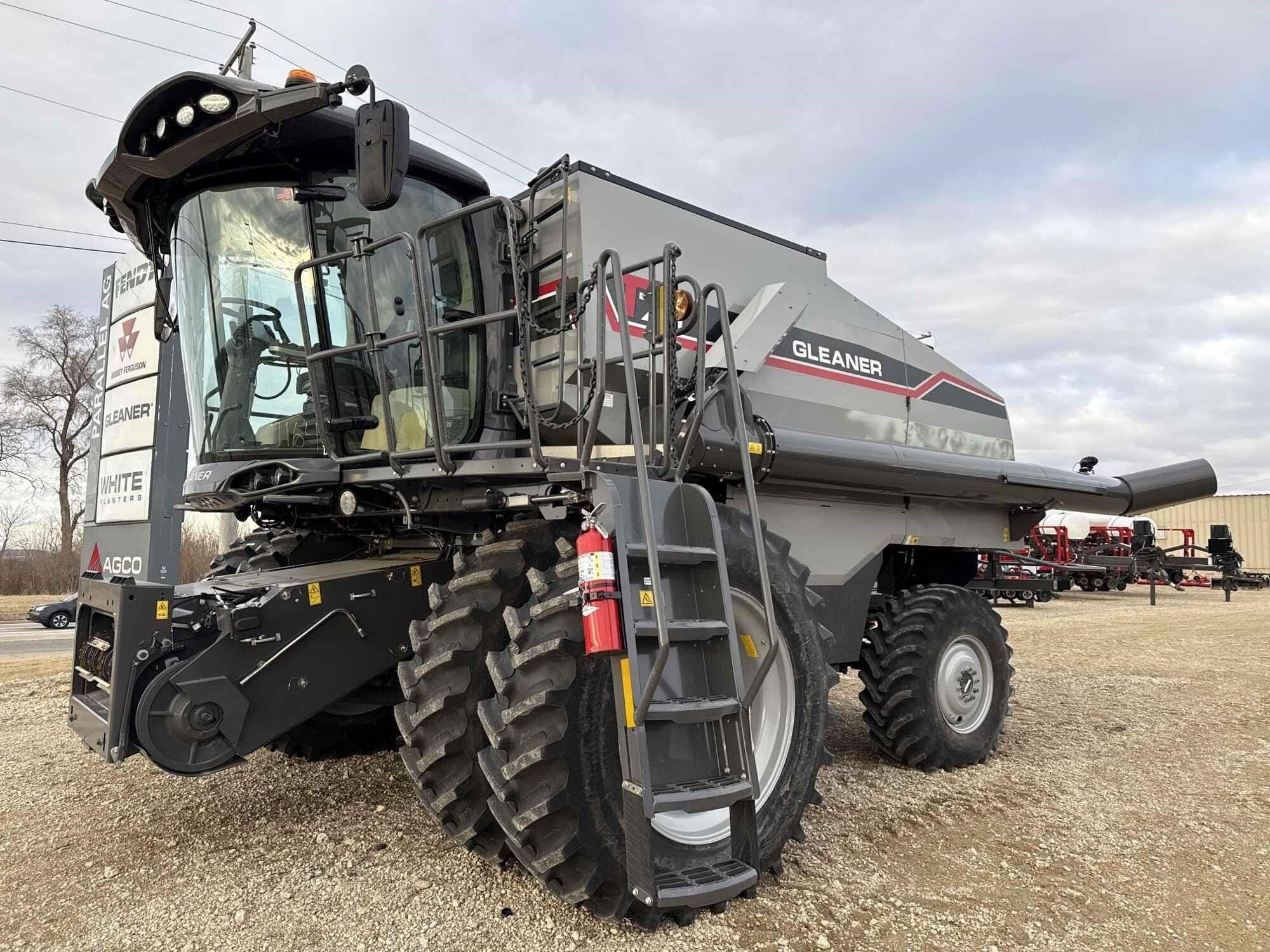 2025 Gleaner T71 Equipment Image0