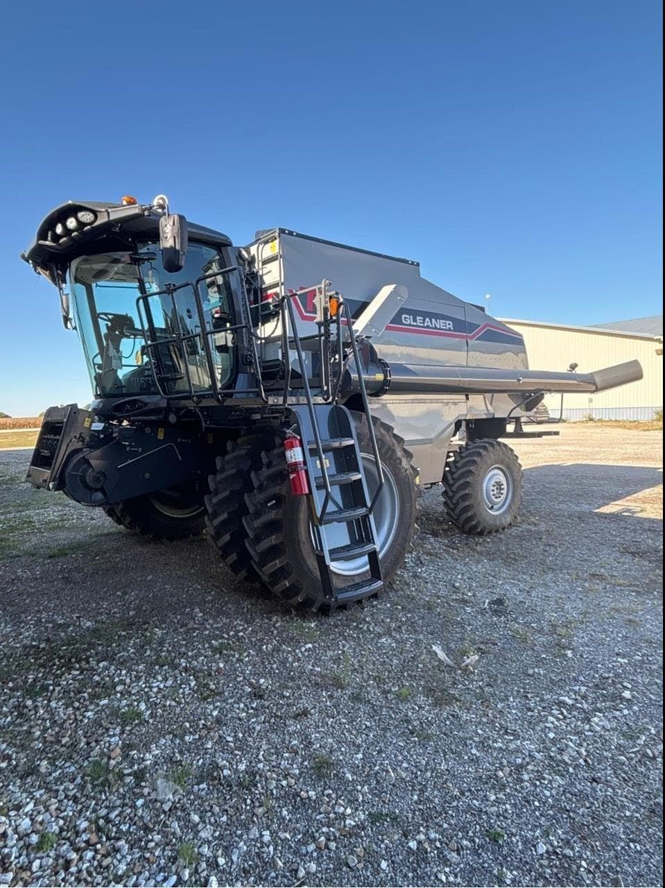 Image of Gleaner T71 Primary image