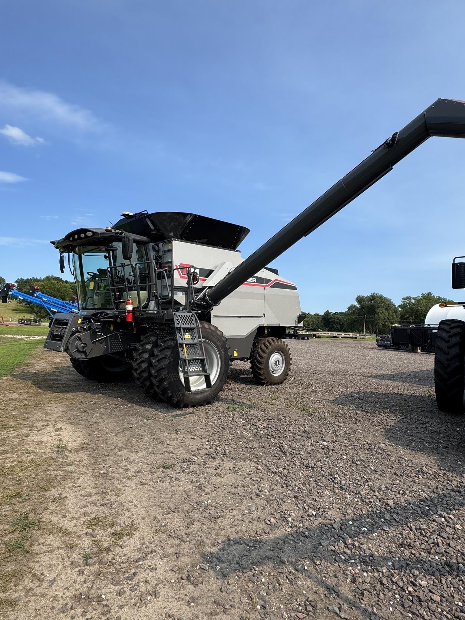 2025 Gleaner T71 Equipment Image0