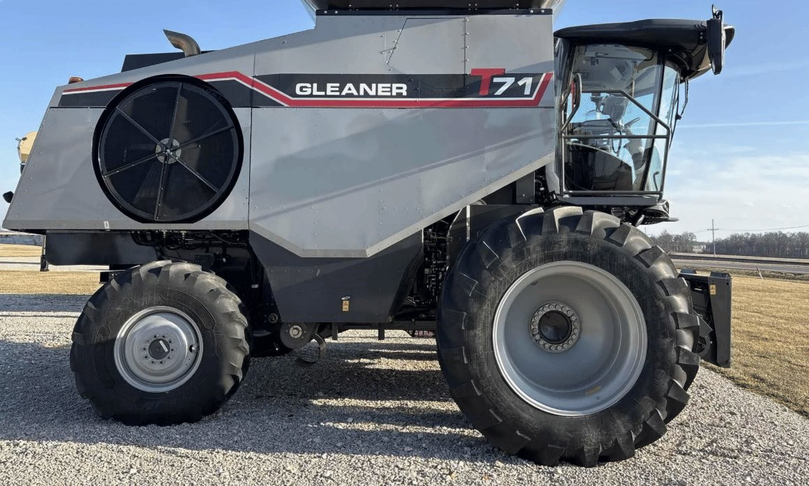 2025 Gleaner T71 Equipment Image0