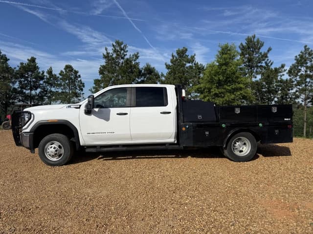 Image of GMC 3500HD equipment image 1