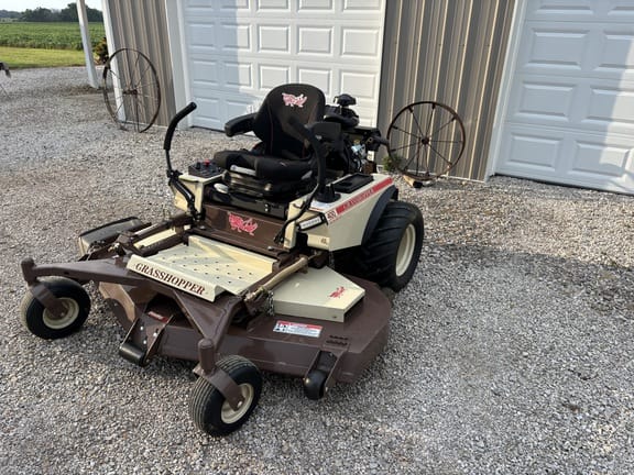 2025 Grasshopper 440 Equipment Image0