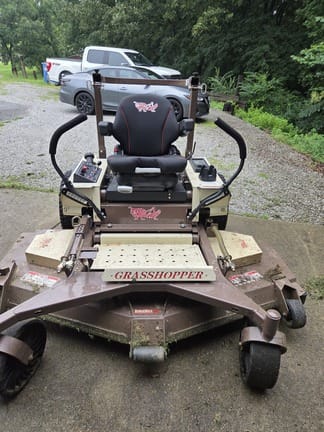 2025 Grasshopper 440B Equipment Image0