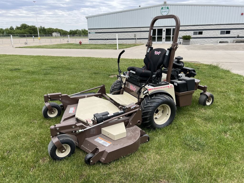 2025 Grasshopper 900 Equipment Image0