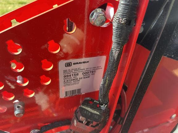 Image of Gravely Z-Stance 52 equipment image 4