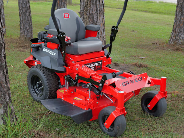 Image of Gravely Compact Pro 34 equipment image 1