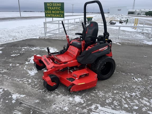 Image of Gravely Pro-Turn 672 equipment image 1