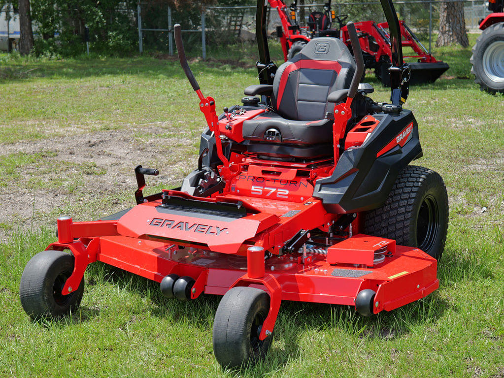 Image of Gravely Pro-Turn 572 Primary image