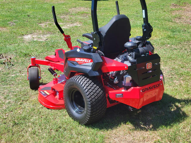 Image of Gravely Pro-Turn Mach One equipment image 4