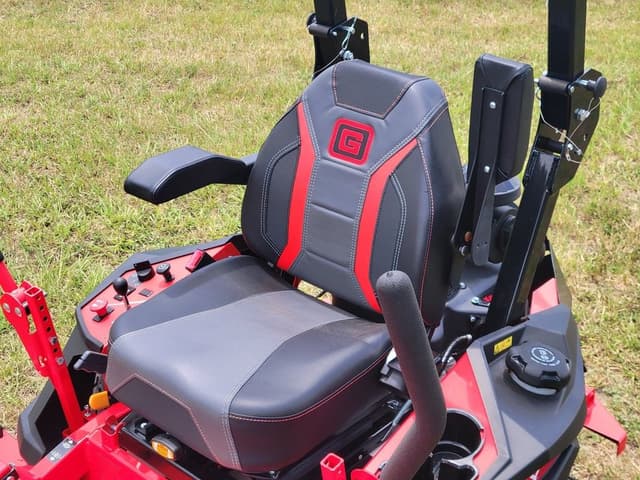 Image of Gravely Pro-Turn ZX 60 equipment image 4