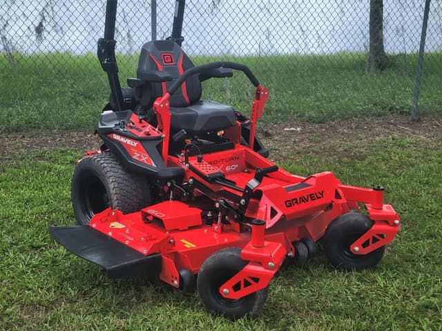 Image of Gravely Pro-Turn ZX 60 equipment image 4