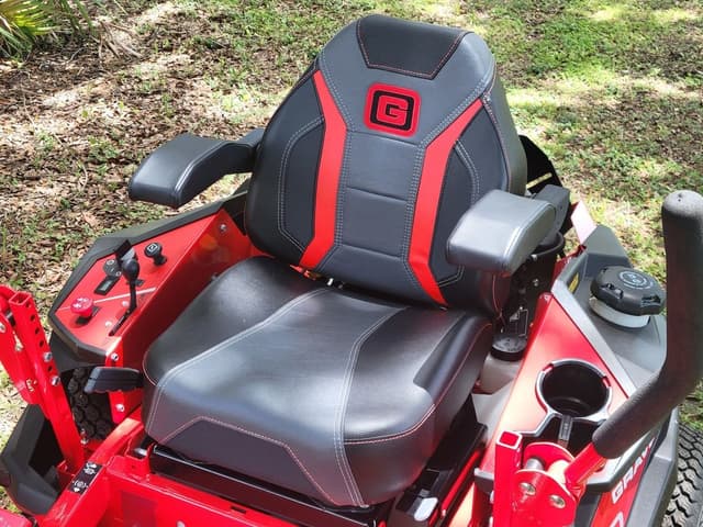 Image of Gravely ZTHD48 equipment image 4