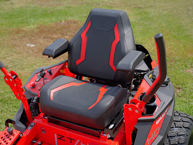 Image of Gravely ZT HD equipment image 4