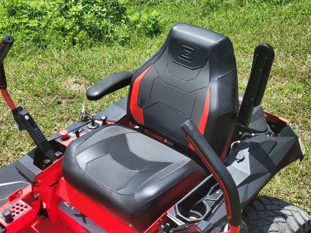 Image of Gravely ZTX 48 equipment image 4