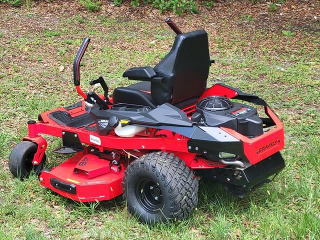 Image of Gravely ZTXL 48 equipment image 3