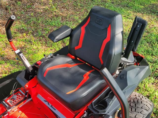 Image of Gravely ZTXL 52 equipment image 4