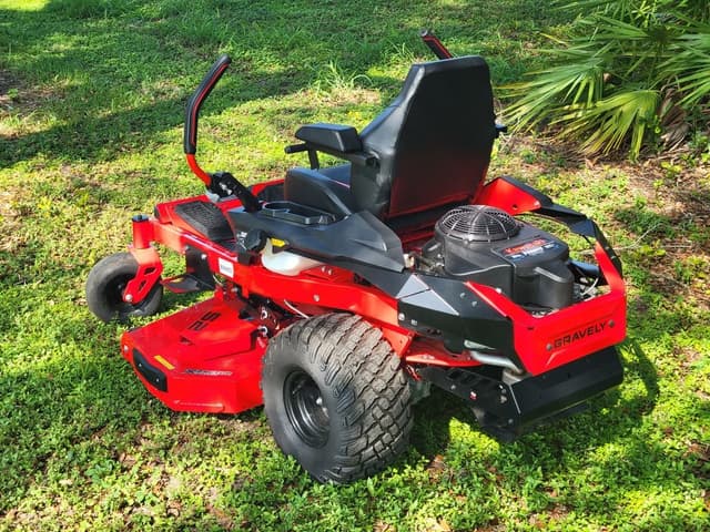 Image of Gravely ZTXL 52 equipment image 2