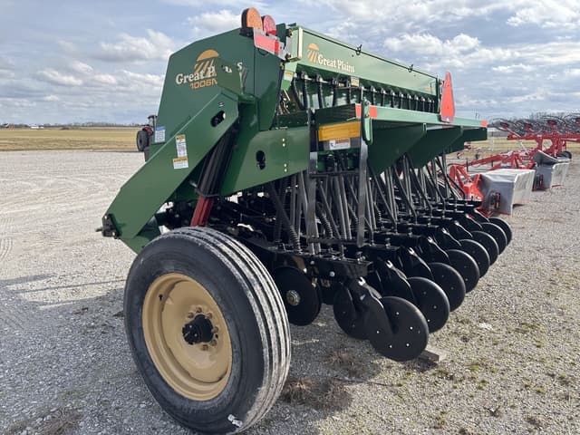 Image of Great Plains 1006NT equipment image 4