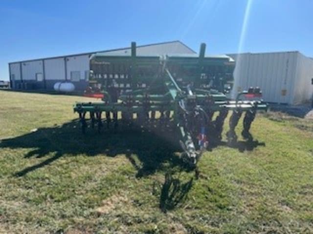 Image of Great Plains Solid Stand 1500 equipment image 2