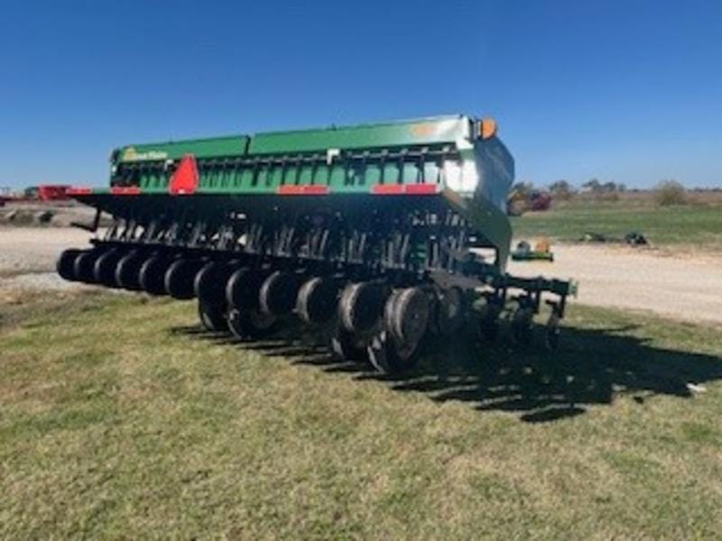 2025 Great Plains 1500 Equipment Image0
