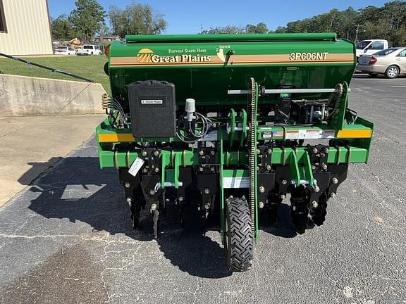 Image of Great Plains 3P606NT equipment image 1