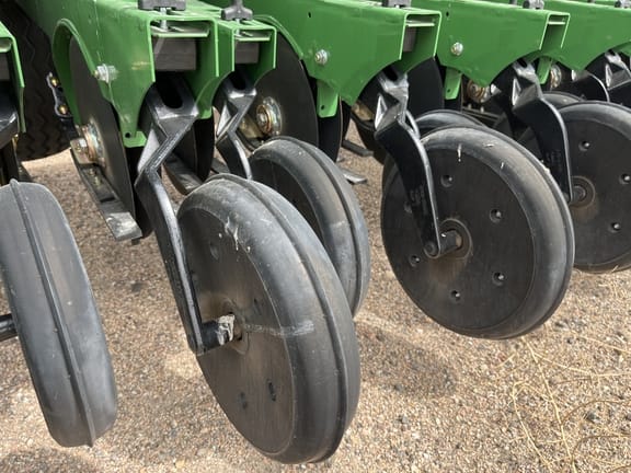 2025 Great Plains BD7600-40-6375 Equipment Image0