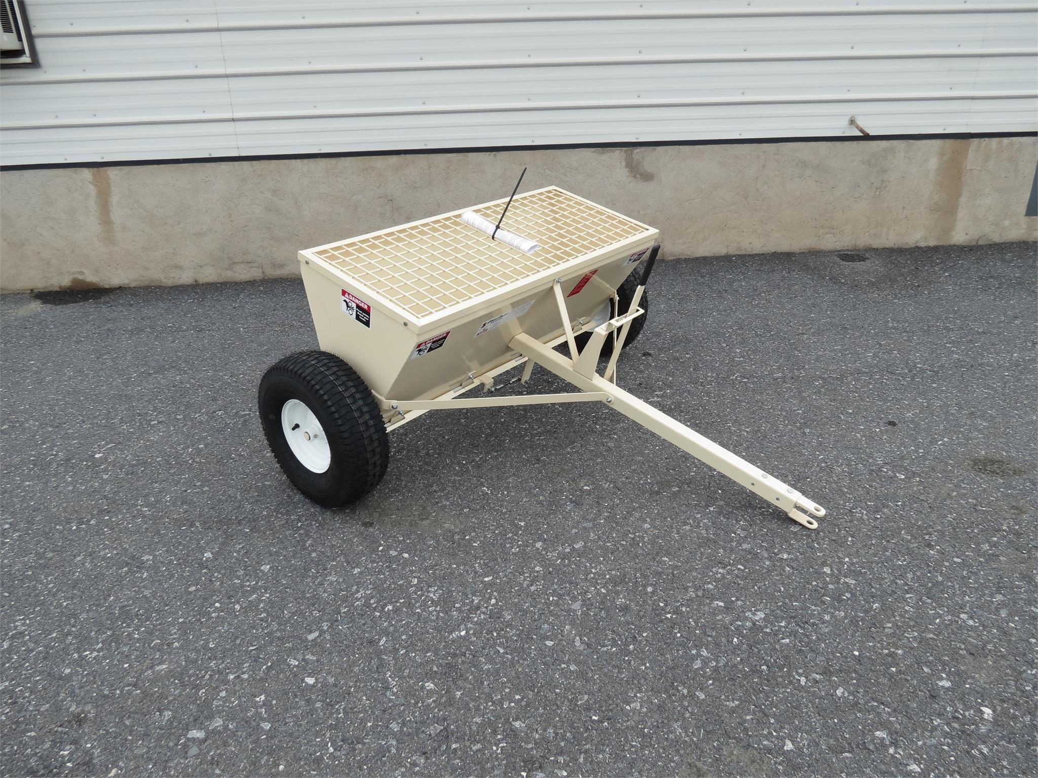 2025 J.R. Metal Products Groundbuster 4000 Equipment Image0