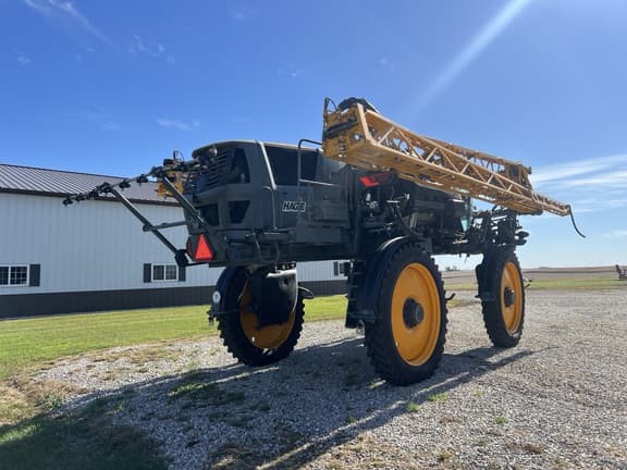Image of Hagie STS12 equipment image 3